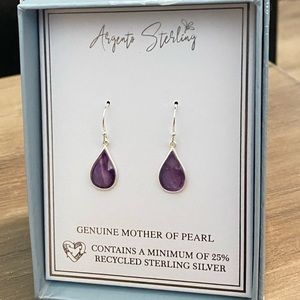 New Argento sterling silver mother of Pearl teardrop earrings.